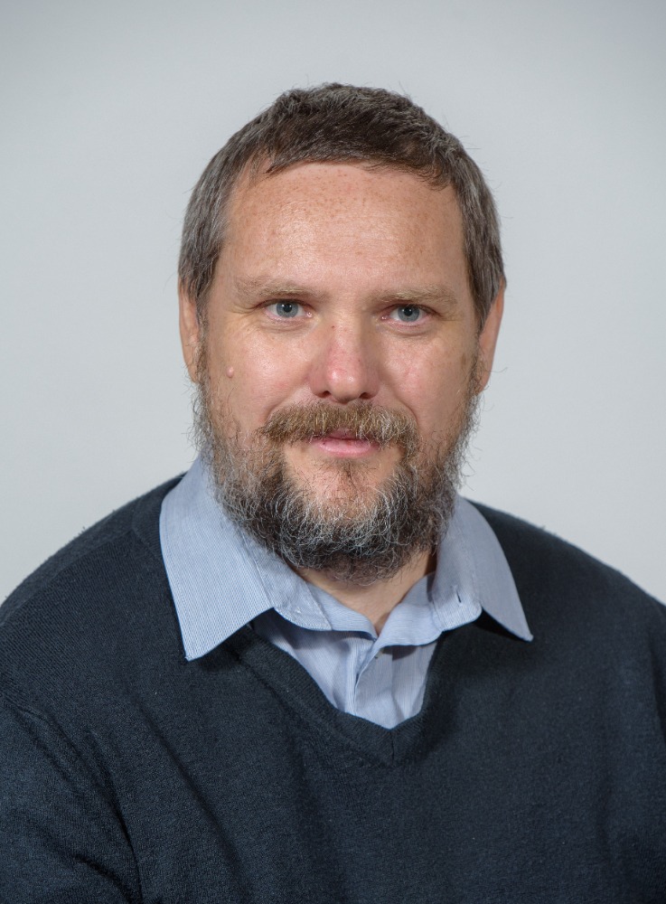 nemocniční kaplan, jáhen, psychoterapeut ve výcviku, 53 let, TOP 09